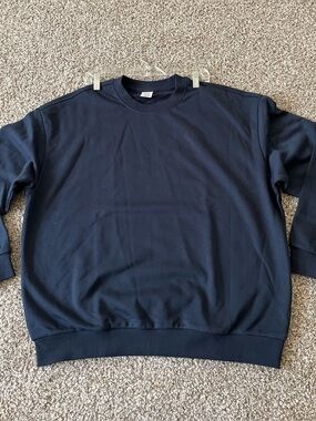 Thrive Men's Navy Blue Crewneck Sweater